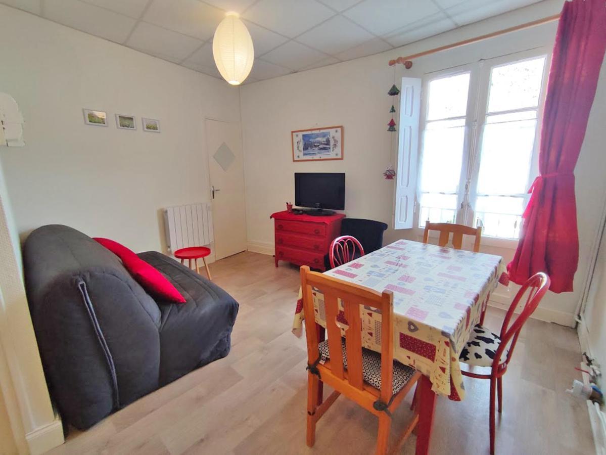 Les 3 Renards, T2 Bis, Parking, Centre Luchon, Casier A Skis, 4 Personnes Bagnères-de-Luchon Esterno foto