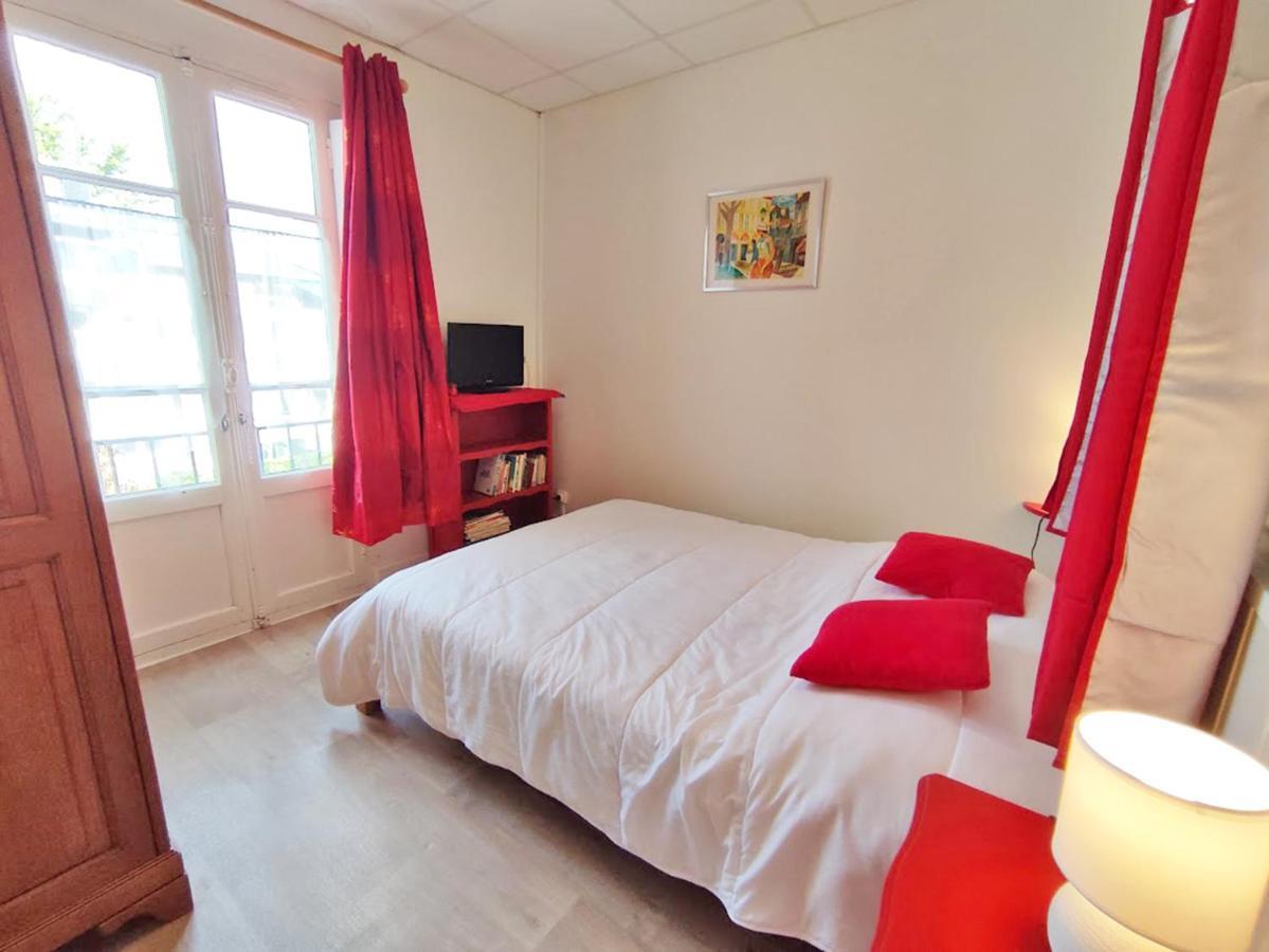 Les 3 Renards, T2 Bis, Parking, Centre Luchon, Casier A Skis, 4 Personnes Bagnères-de-Luchon Esterno foto